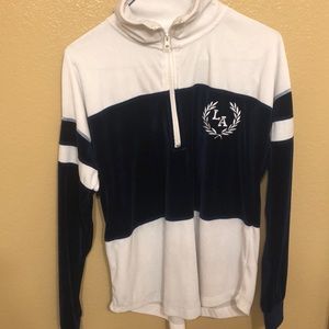 Long sleeve blue and white collar sweatshirt.
